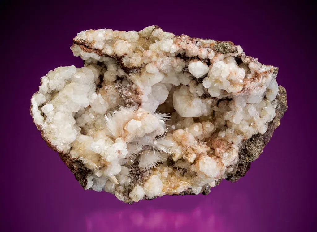 Natrolite, Analcime image