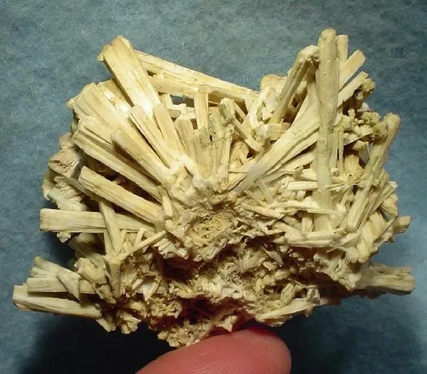 Natrolite image