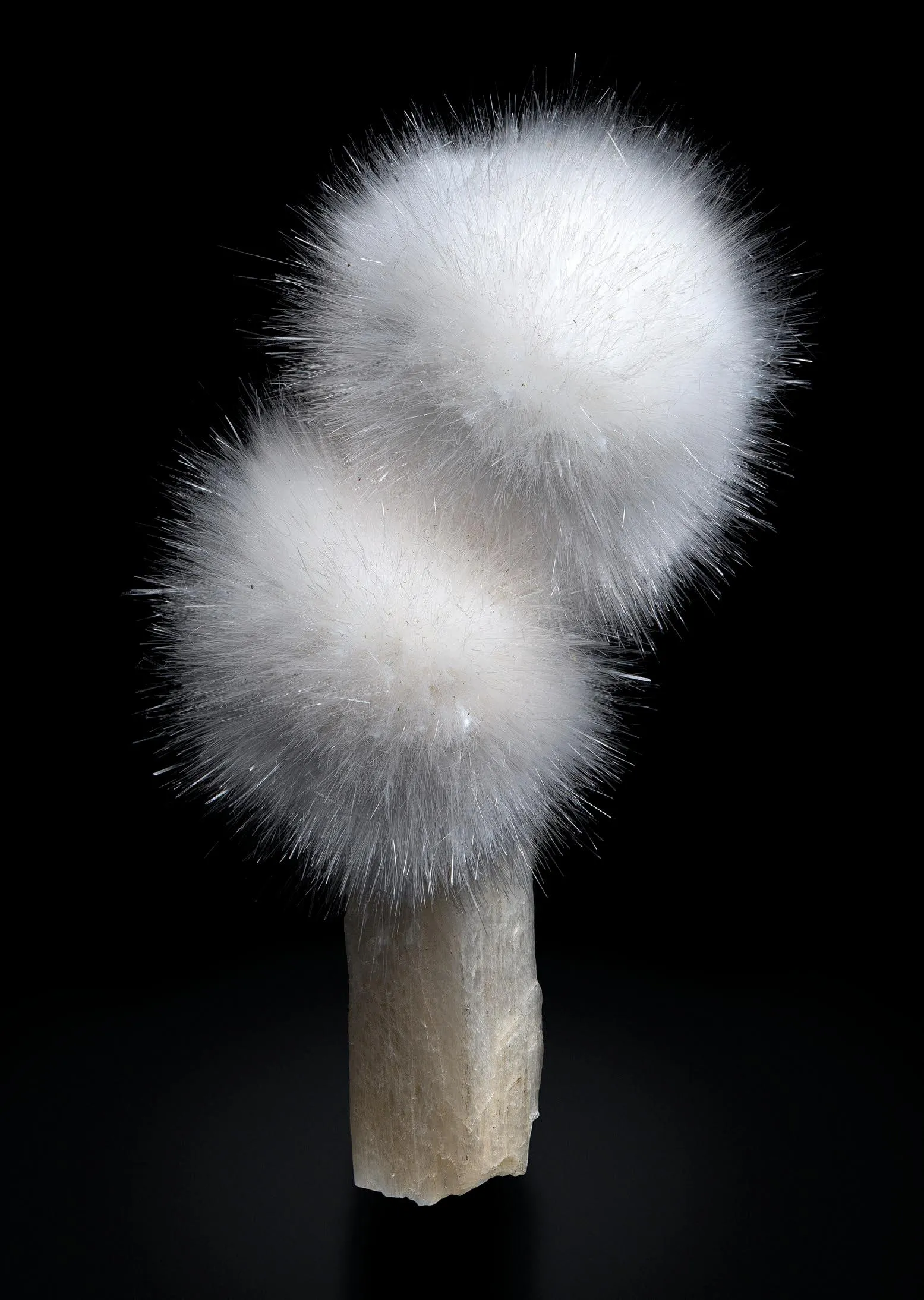 Natrolite, Okenite - image 1