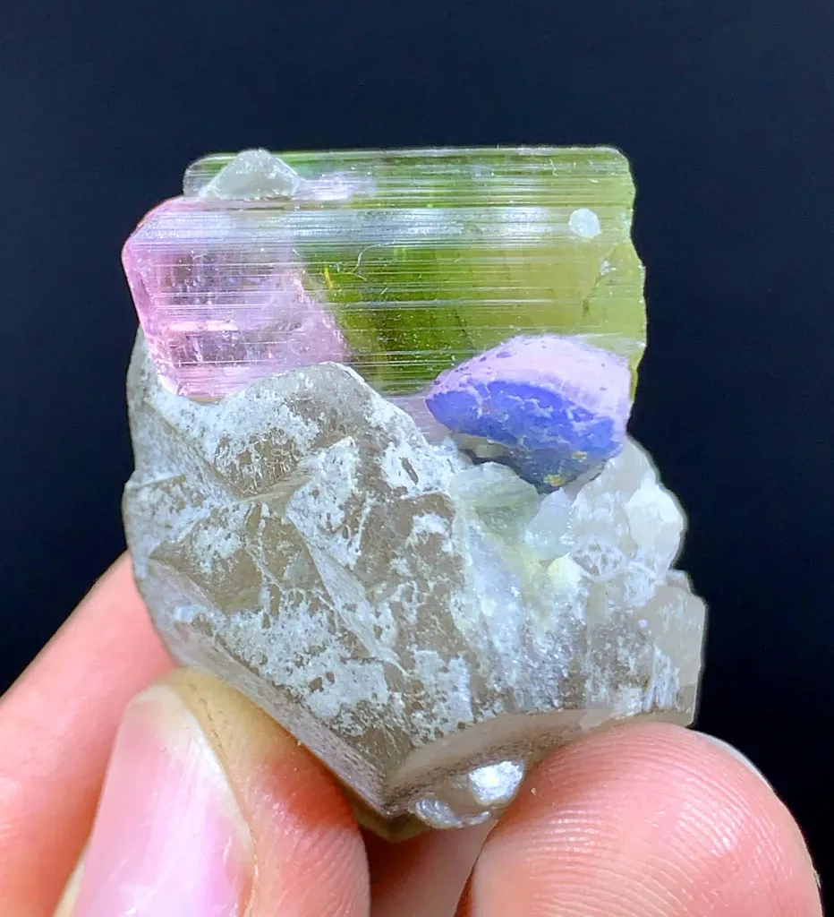 Natual terminated Bicolor Crystal on Quartz from Afghanistan 23 Gram - image 4