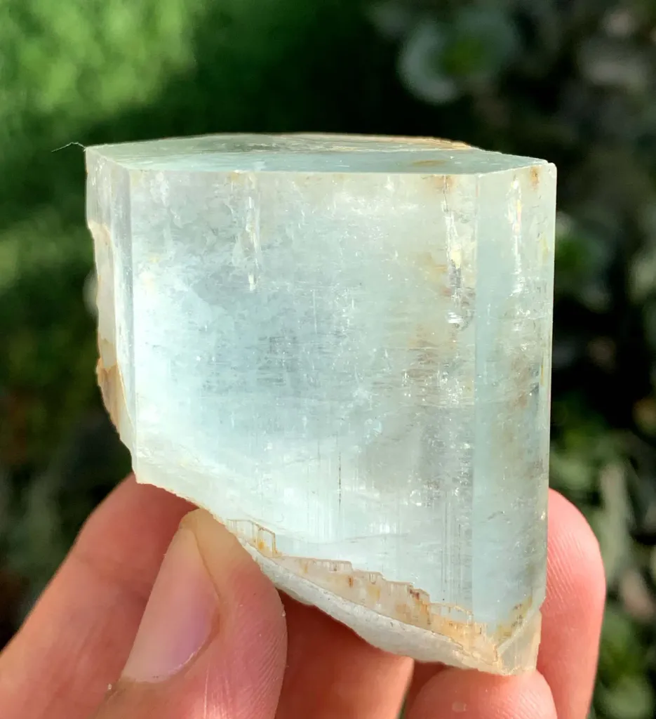 Natuarl terminated Blue Aquamarine Crystal from Pakistan - image 3