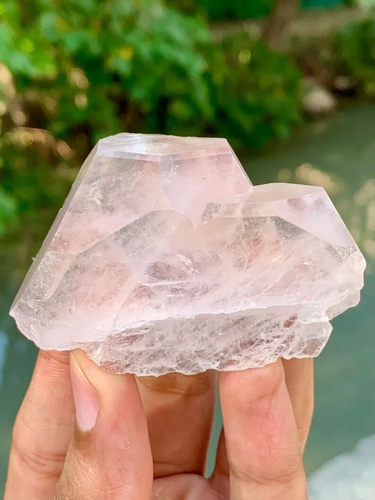 Natural Afghan Peach Pink color Morganite Crystal with Beautiful terminations. - image 9