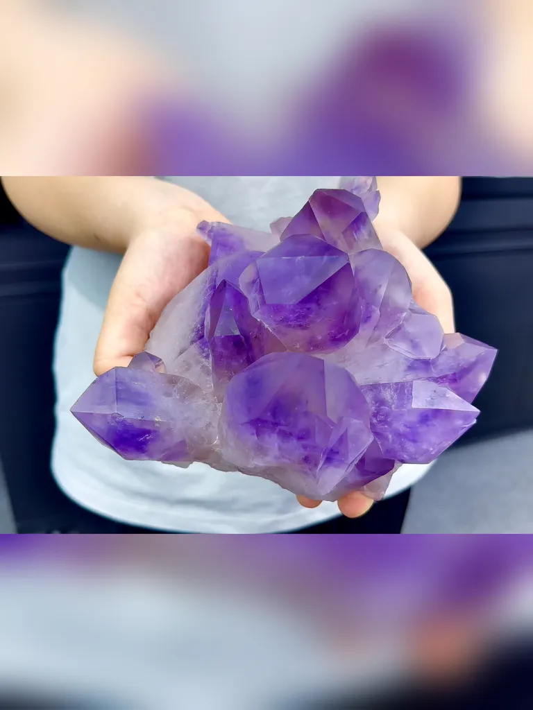 Natural Amethyst Clusters comes from Bolivia 170*140*110MM image
