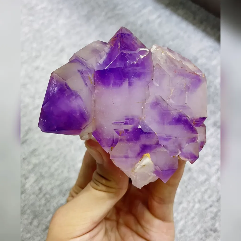 Natural Amethyst comes from Bolivia 90*80*50MM image