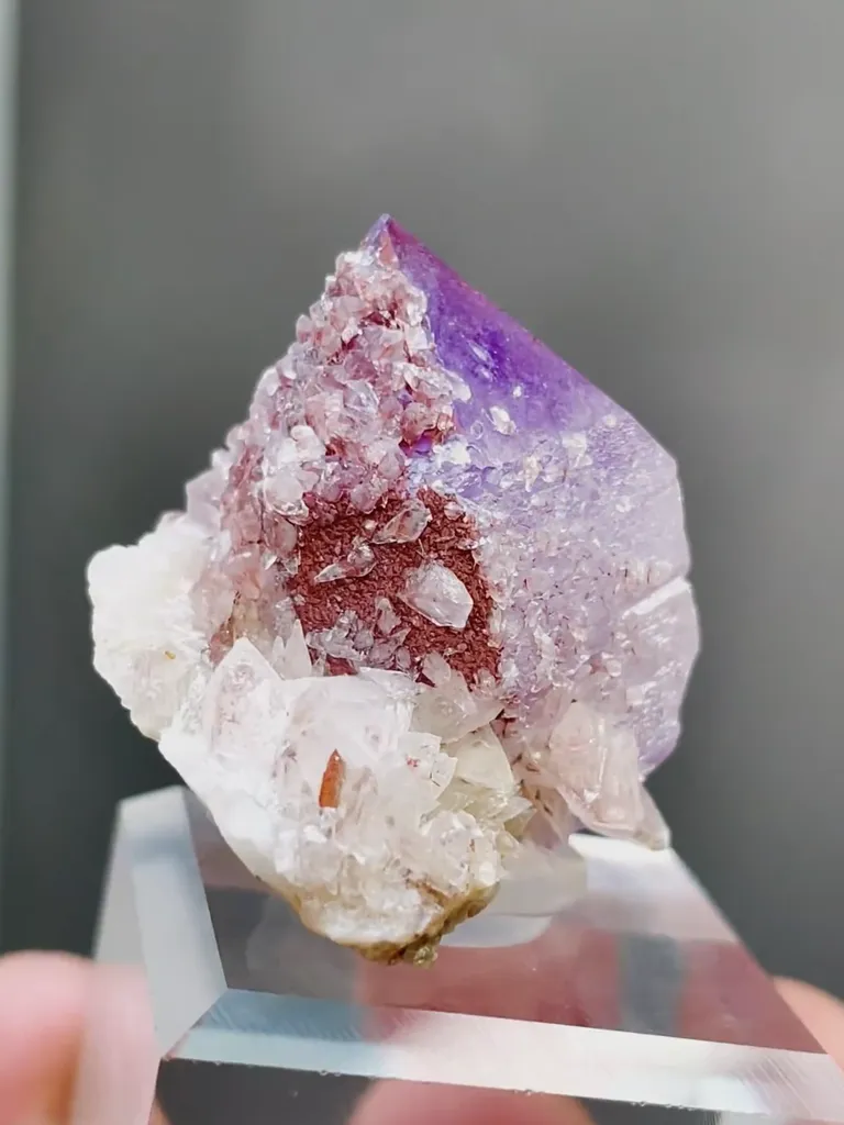 Natural Amethyst comes from Daye,Hubei  25*25*25MM - image 2