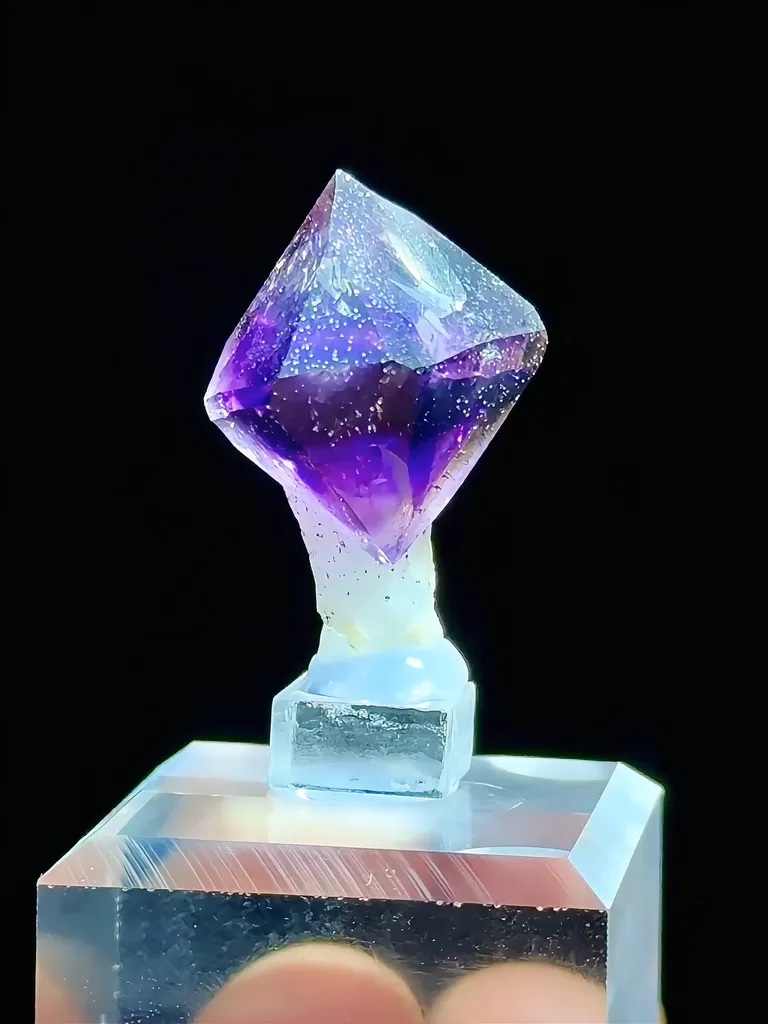 Natural Amethyst comes from Zimbabwe 20*20*20MM - image 5