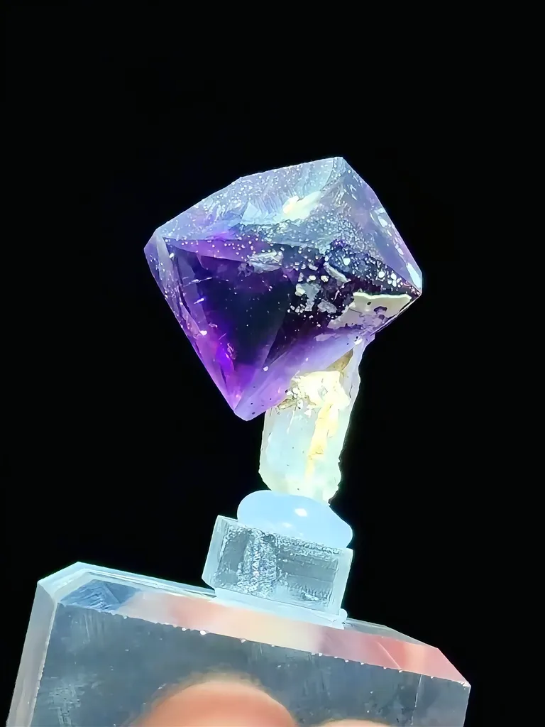 Natural Amethyst comes from Zimbabwe 20*20*20MM - image 3