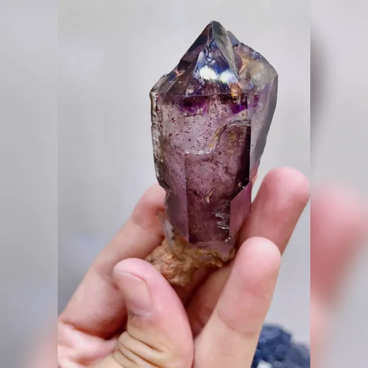 Natural Amethyst, Mineral Specimen: Zimbabwe (35*25*75mm) - image 3