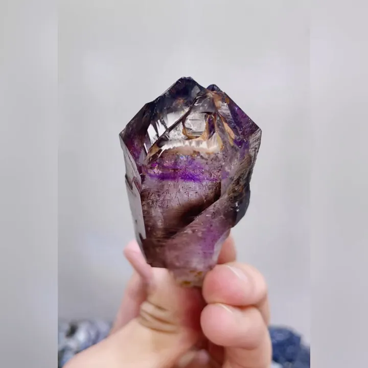 Natural Amethyst, Mineral Specimen: Zimbabwe (35*25*75mm) - image 4