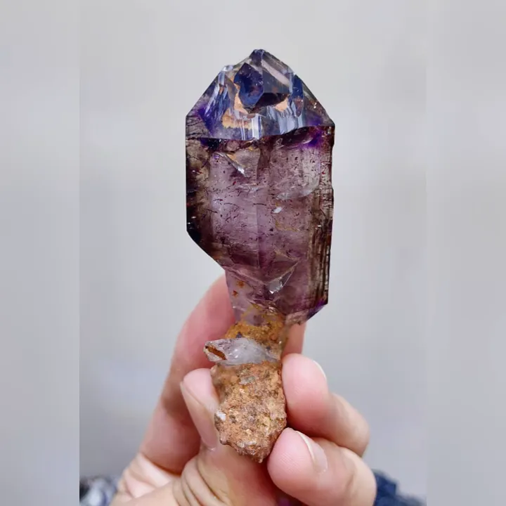 Natural Amethyst, Mineral Specimen: Zimbabwe (35*25*75mm) - image 5