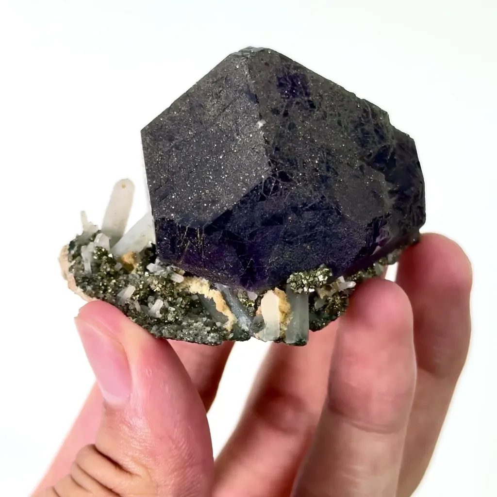 Natural Andradite and Crystal Mineral Specimen,High Quality Specimen,HUANGGANG LIANG,INNER MONGOLIA,CHINA(64*46*37mm) - image 3