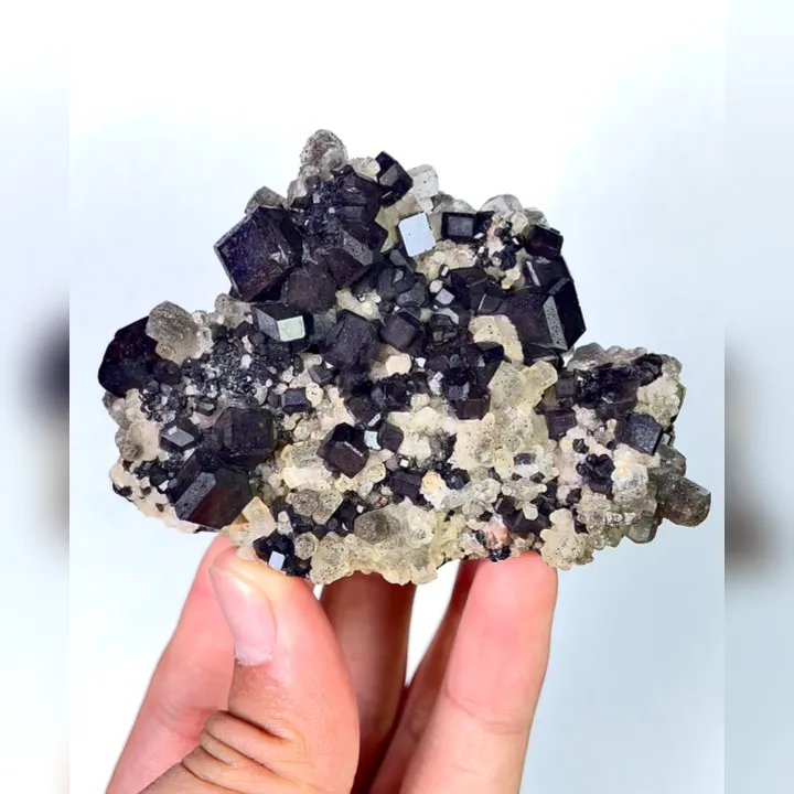 Natural Andradite and Quartz, Mineral Specimen: Inner Mongolia,China (80*55*45MM) - image 6