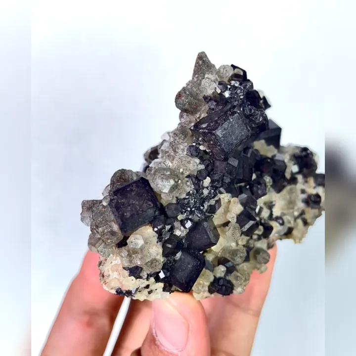 Natural Andradite and Quartz, Mineral Specimen: Inner Mongolia,China (80*55*45MM) - image 3