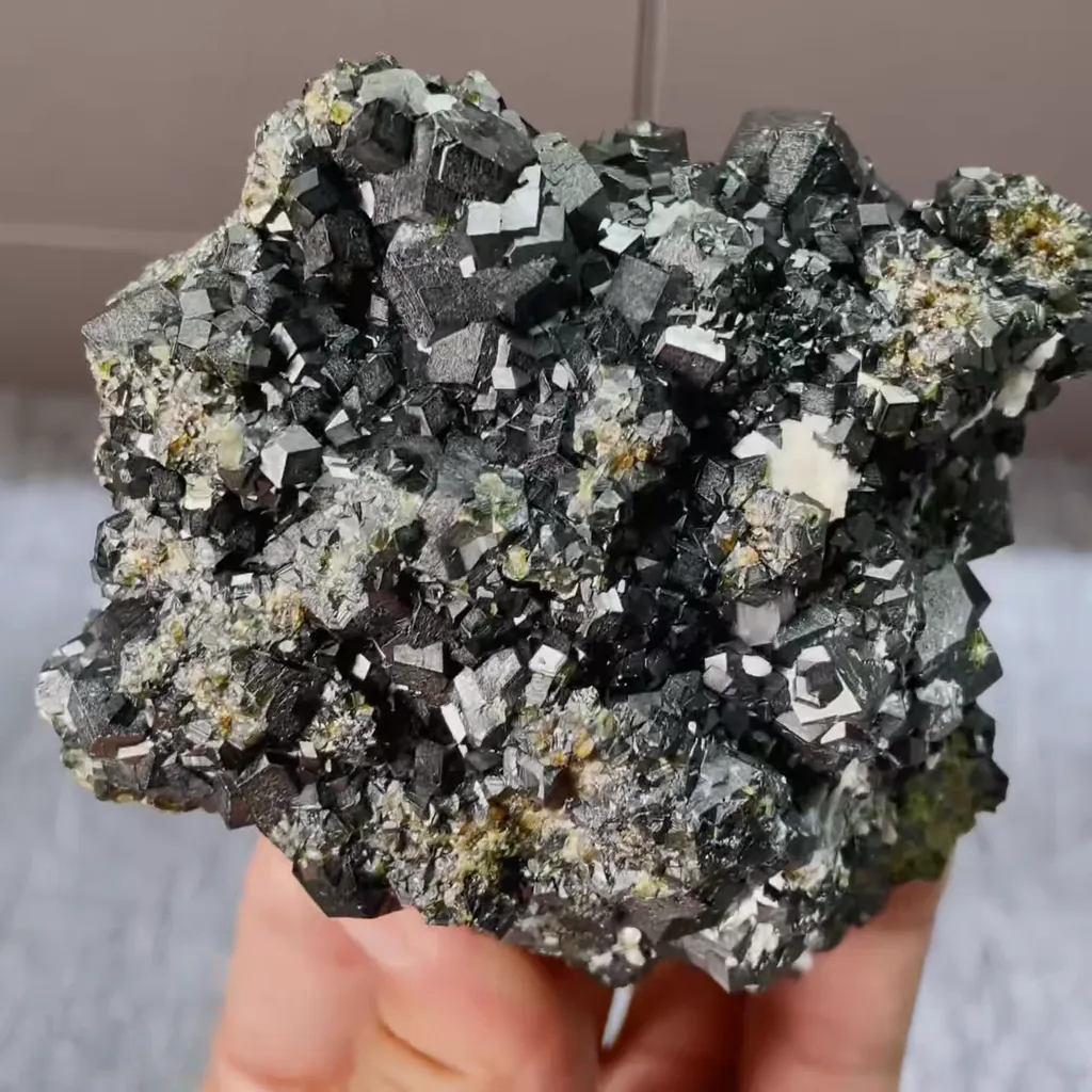 Natural Andradite comes from Huanggangliang,Inner Mongolia 80*75*40MM image