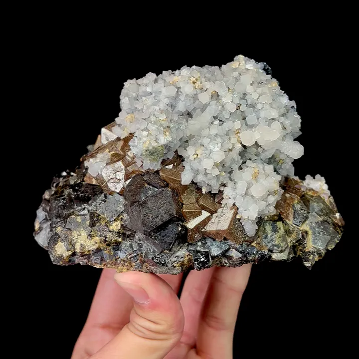 Natural Andradite Mineral Specimen,High Quality Specimen:NEIMENGGU,China (140*80*77mm) image