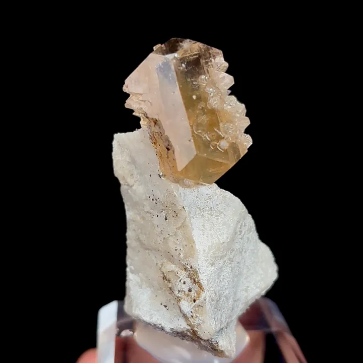 Natural Apophyllite, Mineral Specimen:Fujian,China (35*55*35MM) image