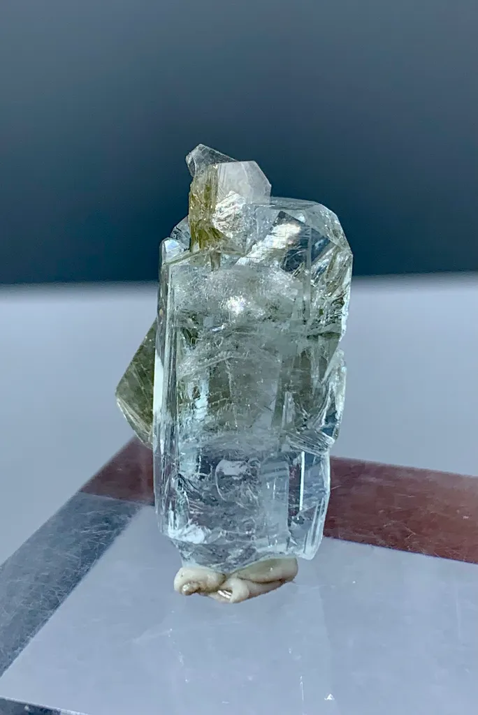 Natural Aquamarine Crystal with Golden Muscovite Mica Specimen | Pakistan Beryl Collector Piece Gilgit-Baltistan, Nagar District, Nagar - image 3