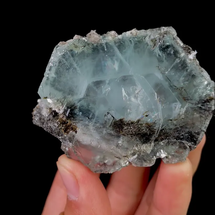 Natural Aquamarine, Mineral Specimen:Xuebaoding,Sichuan (60*50*30MM) - image 2