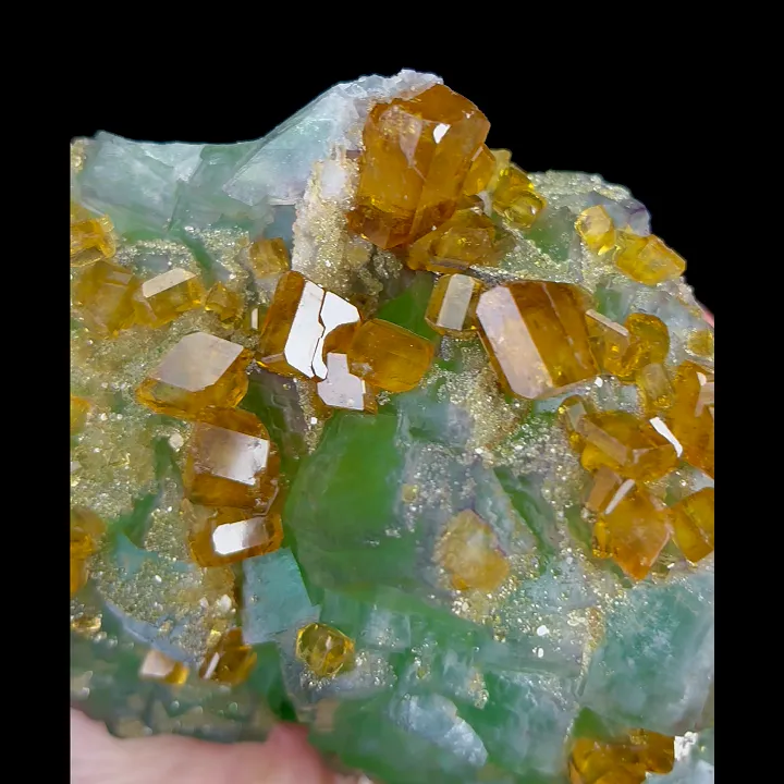 Natural Barite and Green Fluorite, Mineral Specimen:Jiangxi,China (125*105*55MM) - image 2