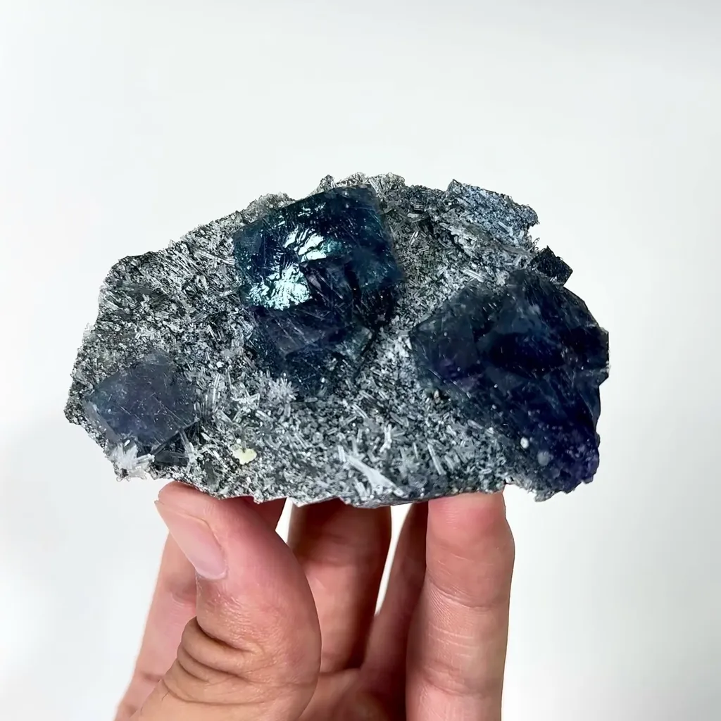 Natural Bismuthinite and Purple Fluorite Mineral Specimen,High Quality Specimen,YINDU,INNER MONGOLIA,CHINA(80*55*27mm) image