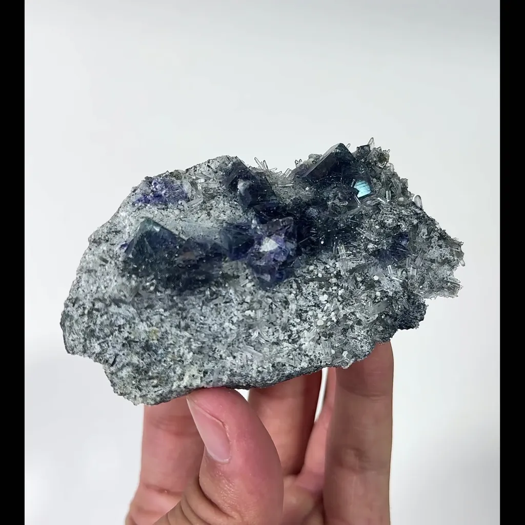Natural Bismuthinite and Purple Fluorite Mineral Specimen,High Quality Specimen,YINDU,INNER MONGOLIA,CHINA(90*50*18mm) - image 3