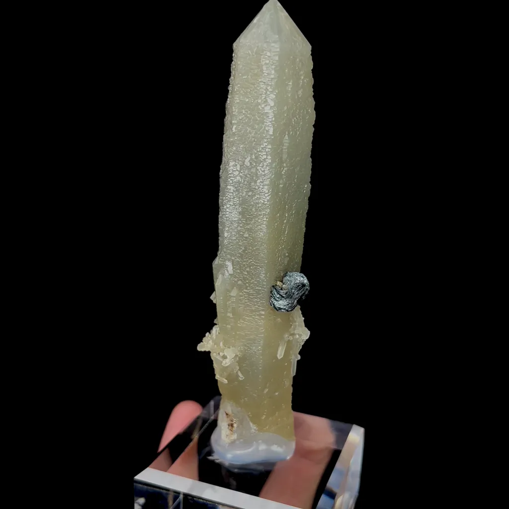 Natural Bitter Gourd Quartz and Specularite Mineral Specimen,High Quality Specimen,HUANGGANG LIANG,INNER MONGOLIA,CHINA(31*22*135mm) - image 3
