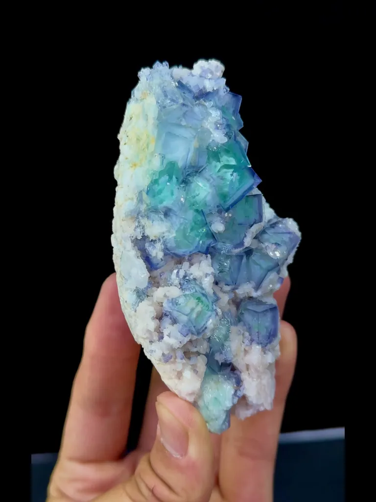 Natural Blue and White Porcelain Fluorite comes from Yaogangxian,Hunan 105*55*45MM - image 3
