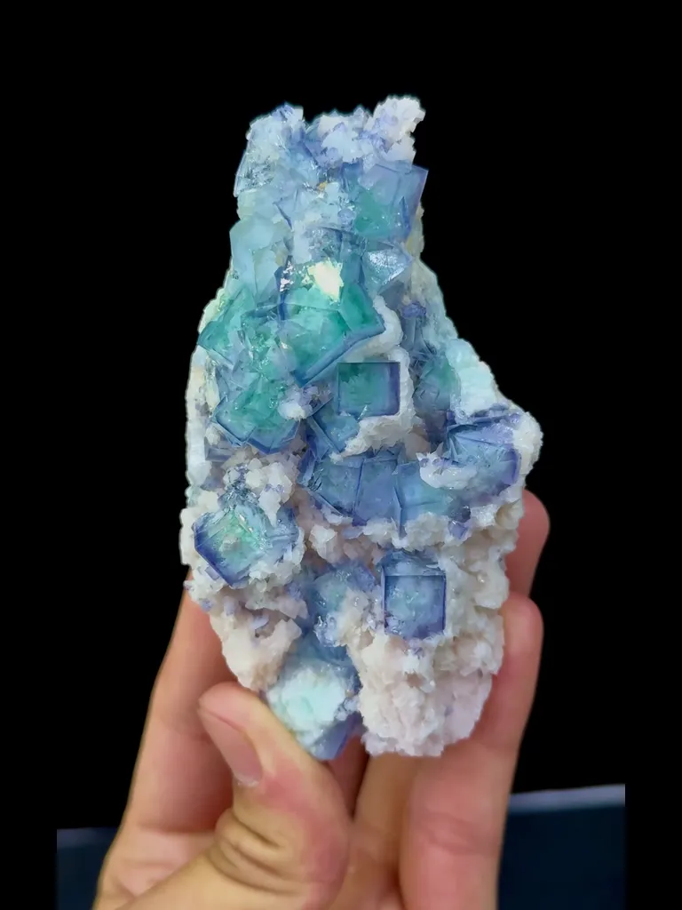 Natural Blue and White Porcelain Fluorite comes from Yaogangxian,Hunan 105*55*45MM - image 5