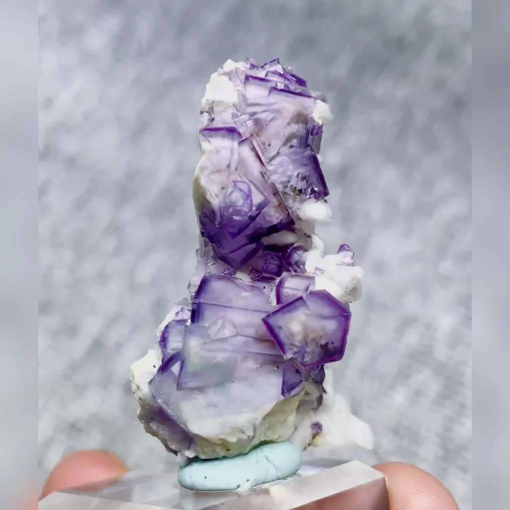 Natural Blue and White Porcelain Fluorite comes from Yaogangxian,Hunan 25*45*25MM - image 2