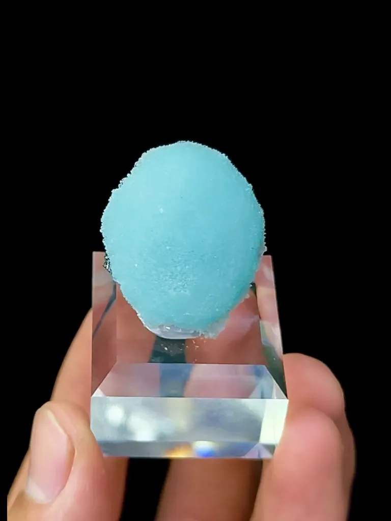 Natural Blue Aragonite comes from Wenshan,Yunnan 25*20*20MM image