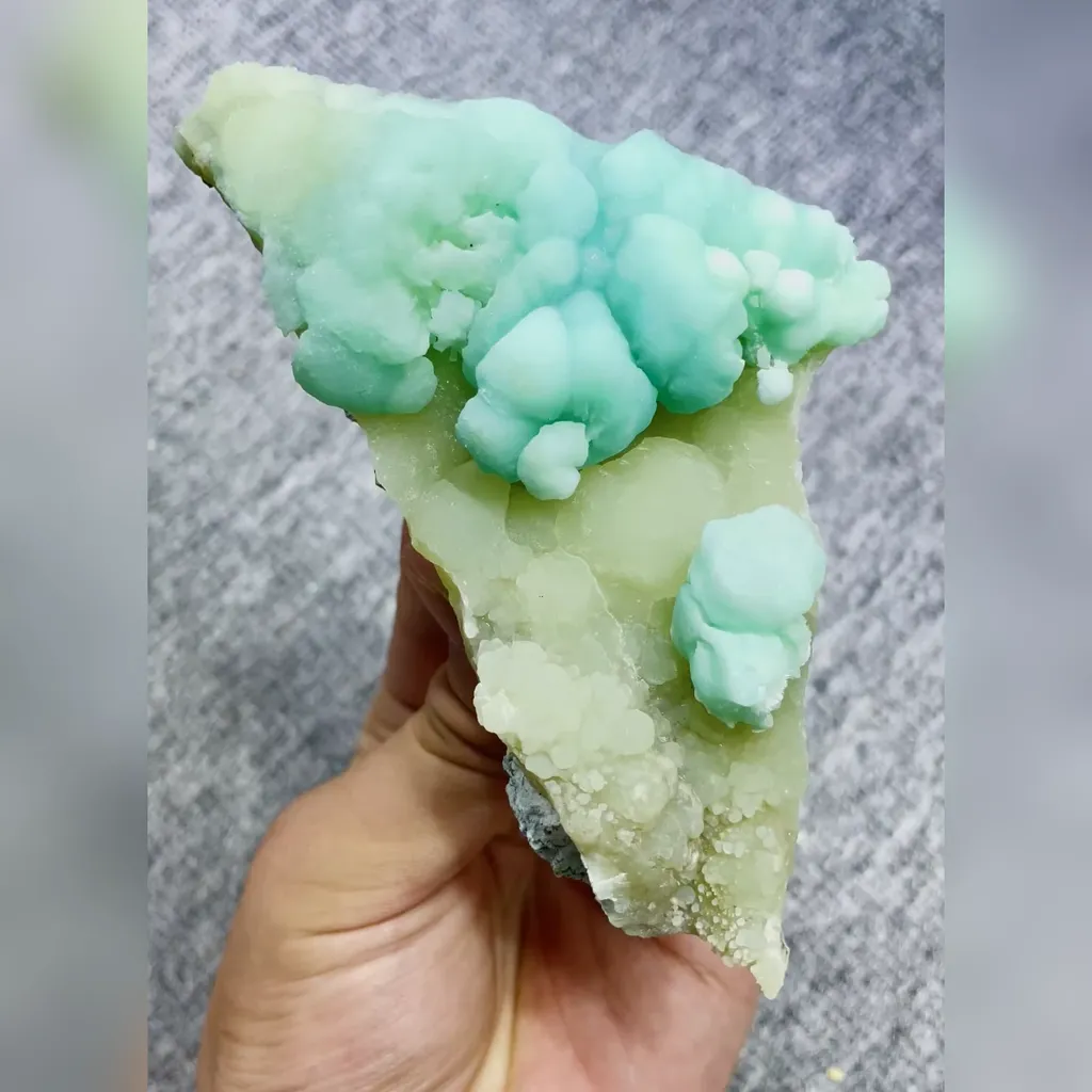 Natural Blue Aragonite comes from Wenshan,Yunnan 90*105*35MM - image 5