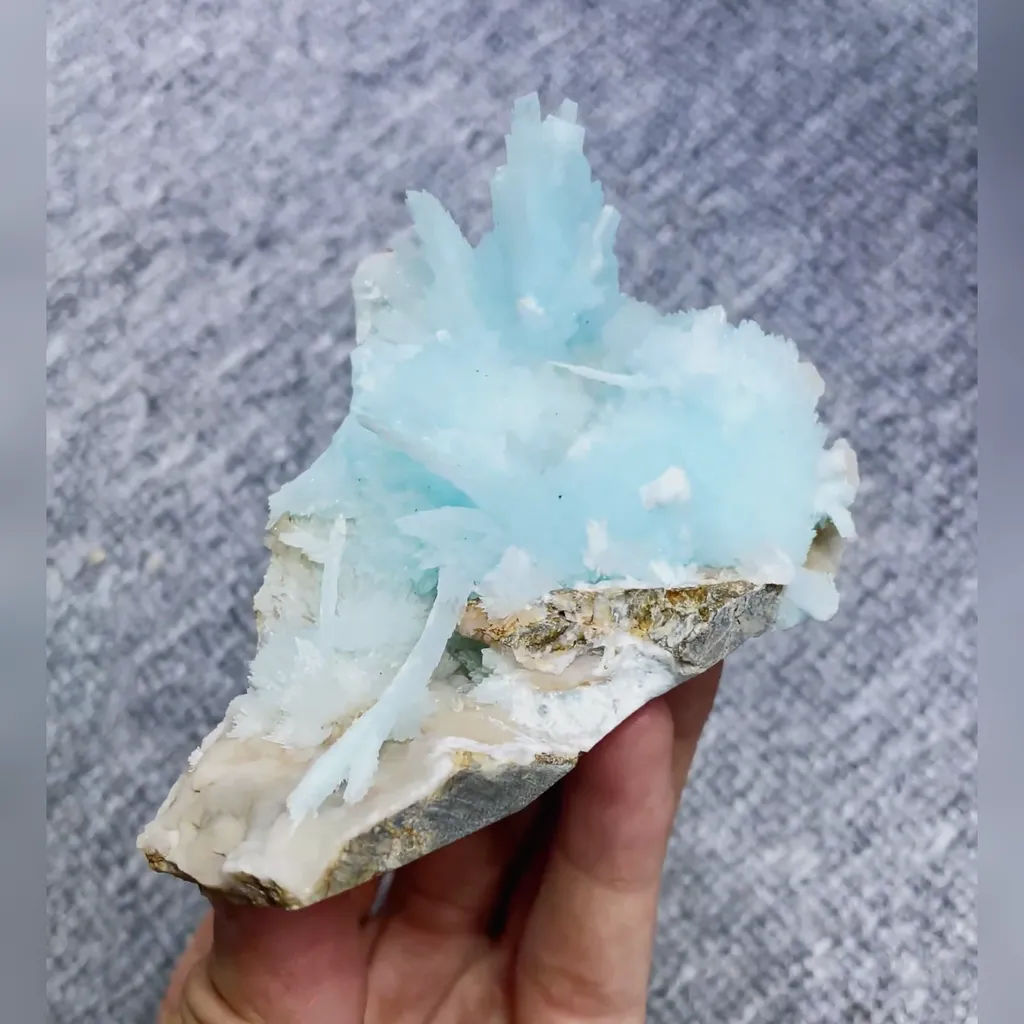 Natural Blue Aragonite comes from Wenshan,Yunnan 90*70*30MM - image 4