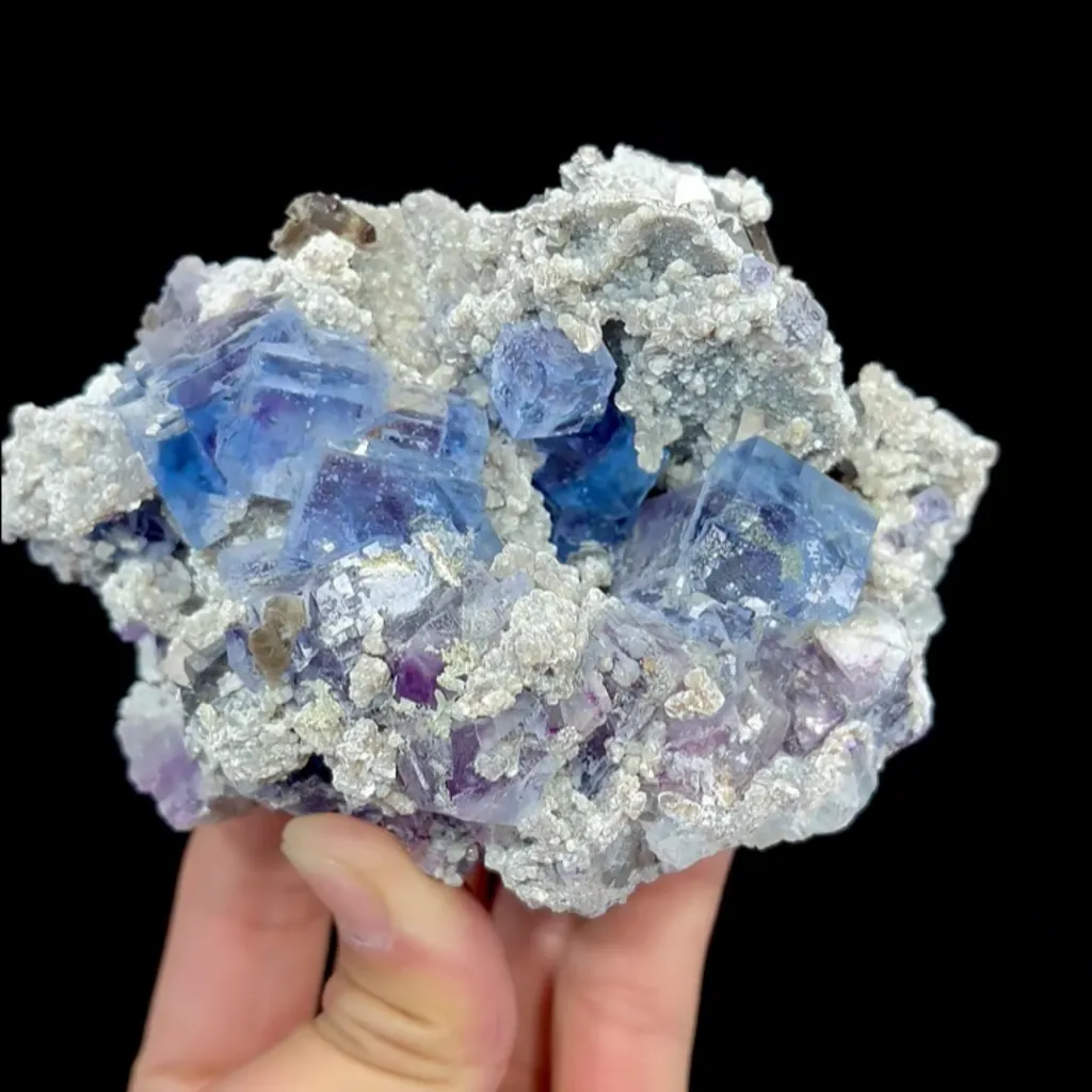 Natural Blue Cube Fluorite and Mica, Mineral Specimen: Inner Mongolia,China (120*65*70MM) - image 5