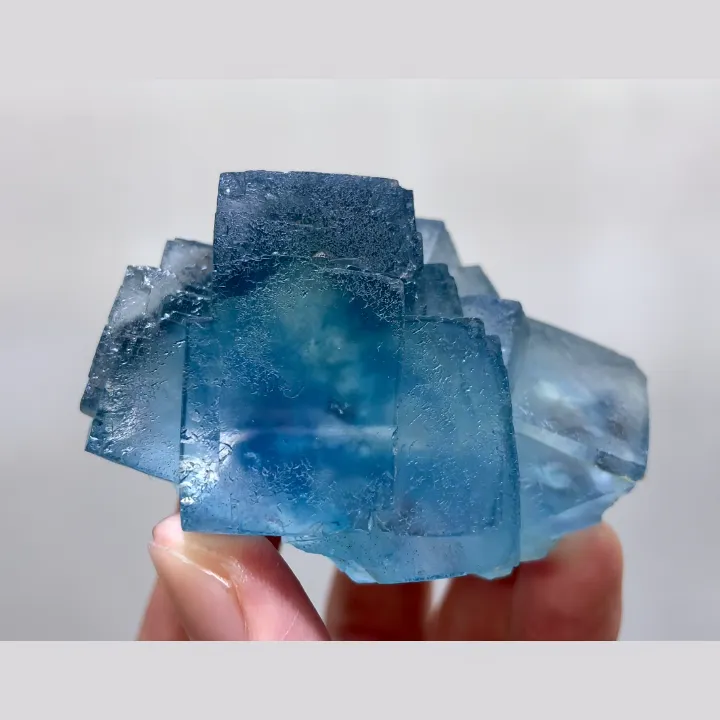 Natural Blue Cube Fluorite, Mineral Specimen: Yaogangxian,Hunan (65*45*40MM) image