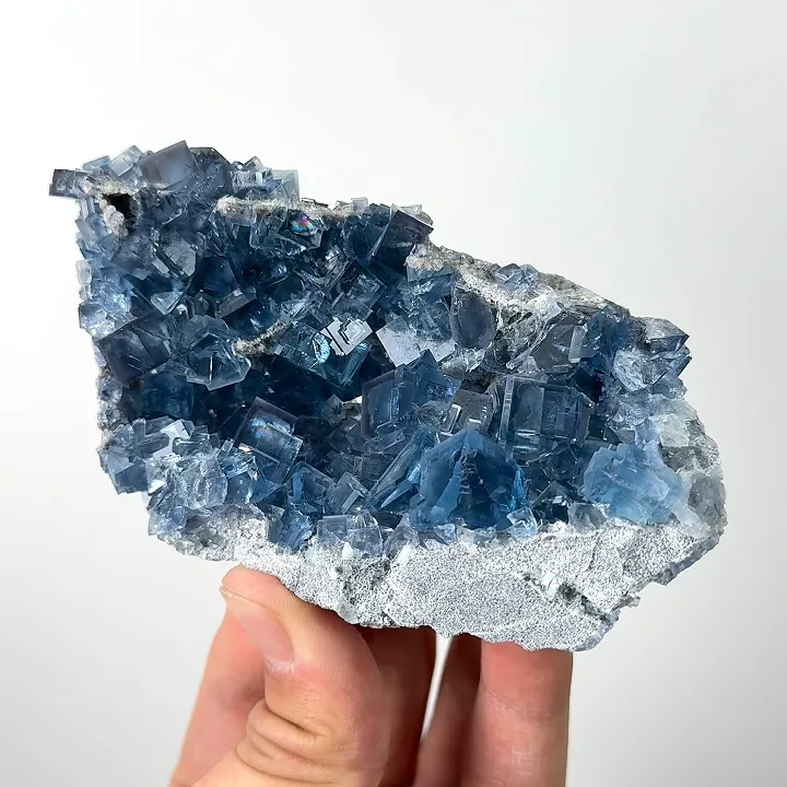 Natural Blue Cube Fluorite, Mineral Specimen:Yaogangxian,Hunan (105*60*30MM) image