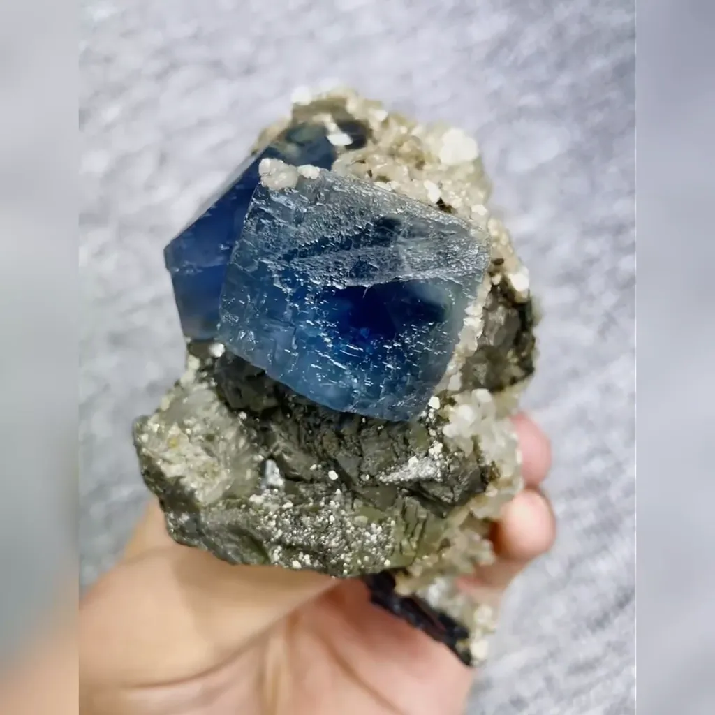 Natural Blue Cubic Fluorite and Arsenopyrite and Tourmaline Symbiosis comes from Yaogangxian,Hunan  90*60*50MM - image 3