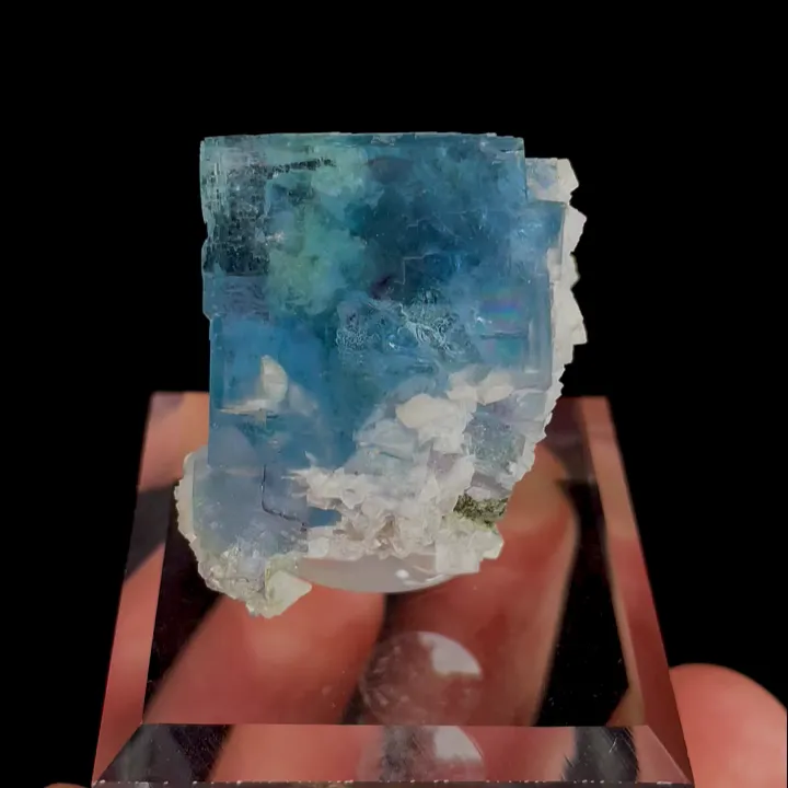 Natural Blue Cubic Fluorite and Calcite, Mineral Specimen:Yaogangxian,Hunan (25*25*30MM) - image 6