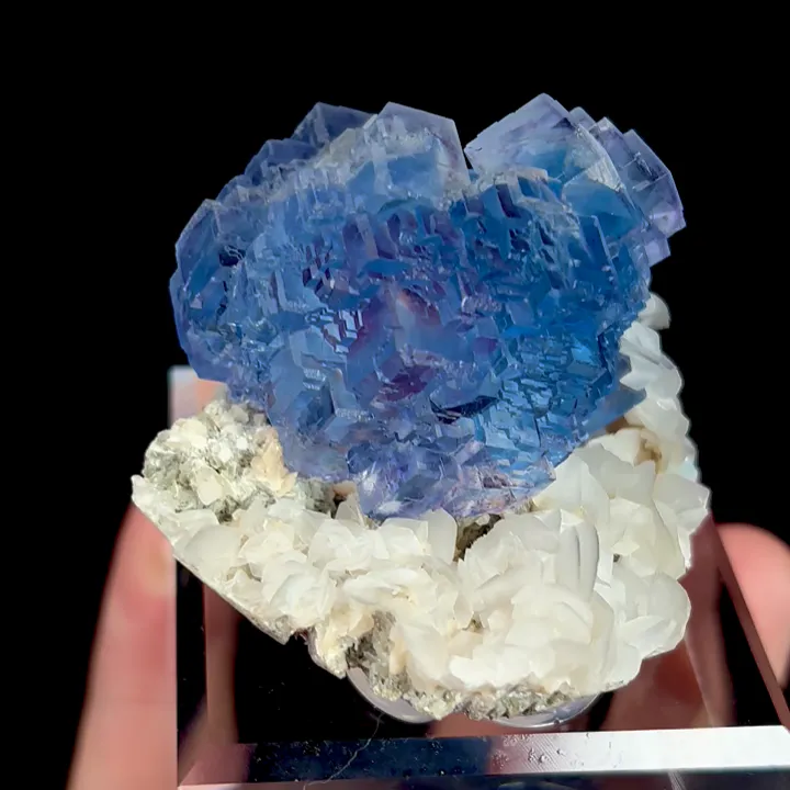 Natural Blue Cubic Fluorite and Calcite, Mineral Specimen:Yaogangxian,Hunan (45*50*35MM) image