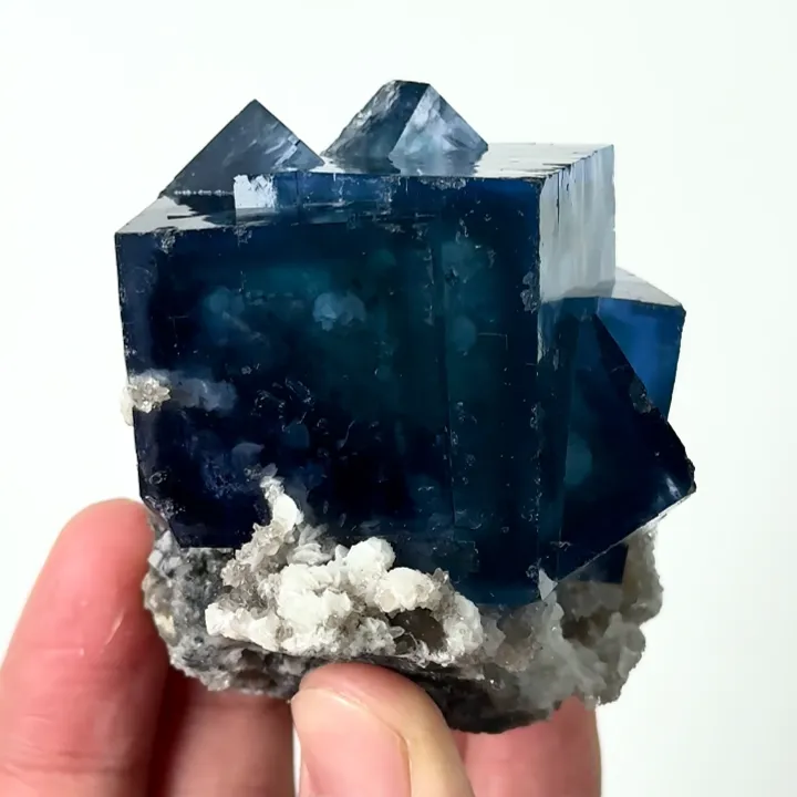 Natural Blue Cubic Fluorite and Calcite, Mineral Specimen:Yaogangxian,Hunan (65*60*55MM) - image 3