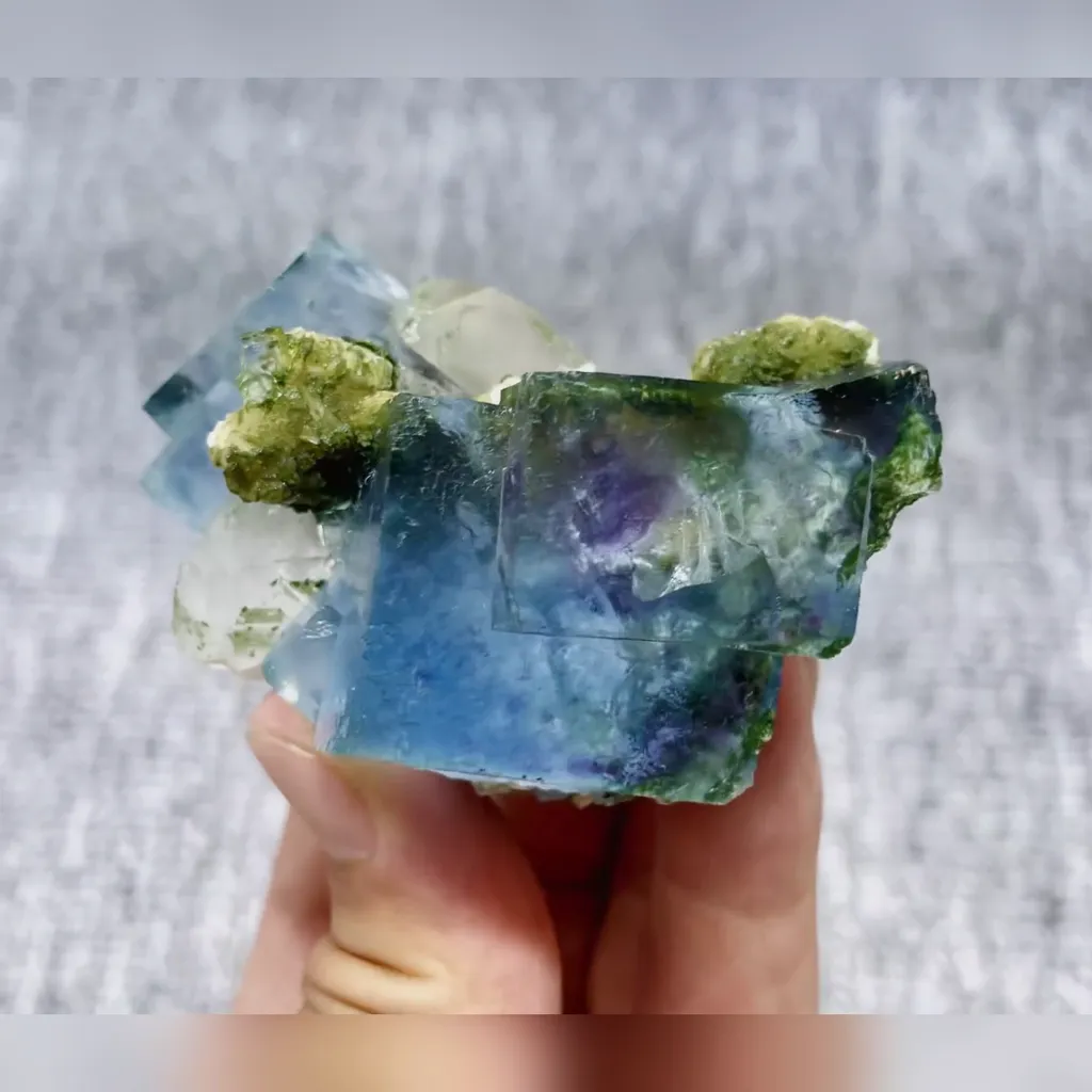 Natural Blue Cubic Fluorite and Quartz and Mica Symbiosis comes from Yaogangxian,Hunan 65*40*35MM - image 5