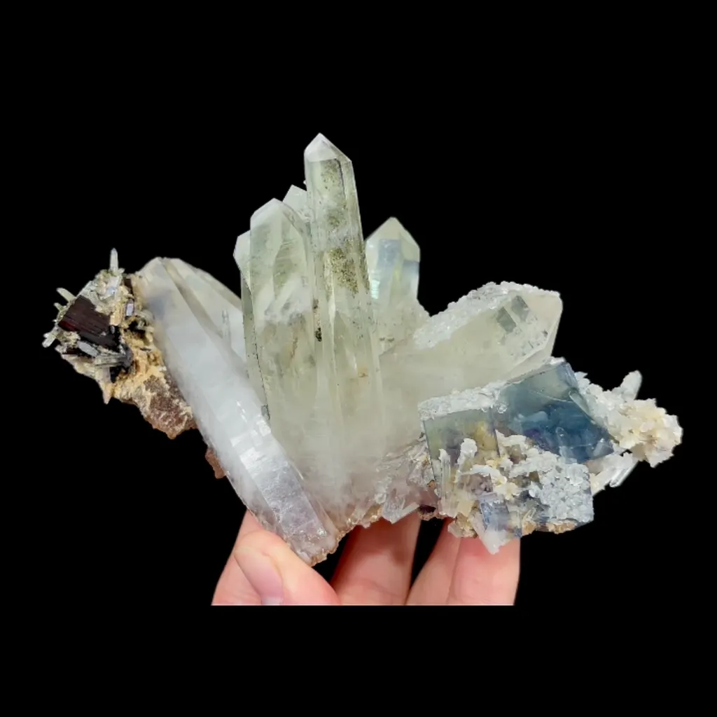 Natural Blue Cubic Fluorite and Quartz Cluster, Mineral Specimen:Yaogangxian,Hunan (135*85*45MM) image