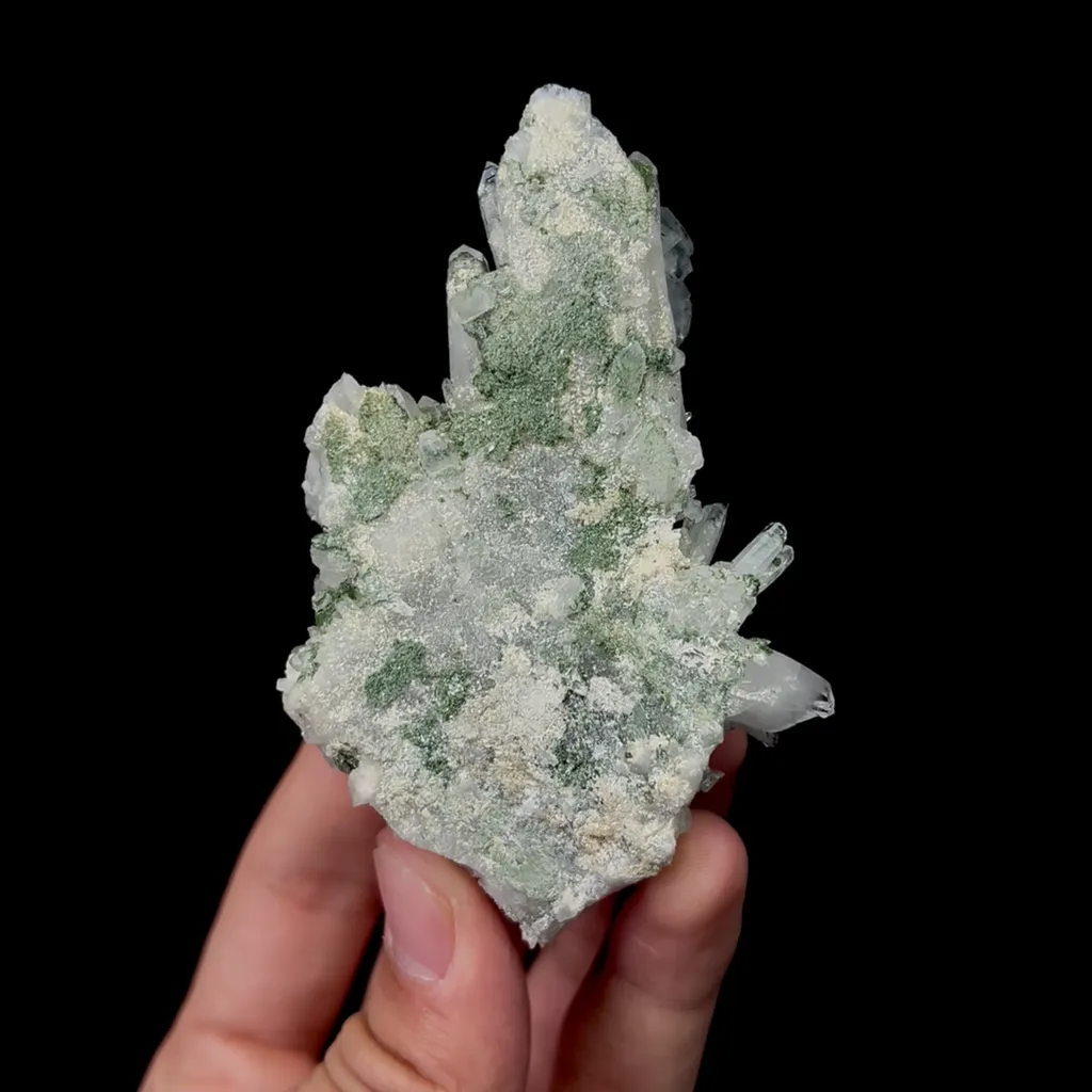 Natural Blue Cubic Fluorite and Quartz Cluster, Mineral Specimen:Yaogangxian,Hunan (55*25*85MM) - image 4