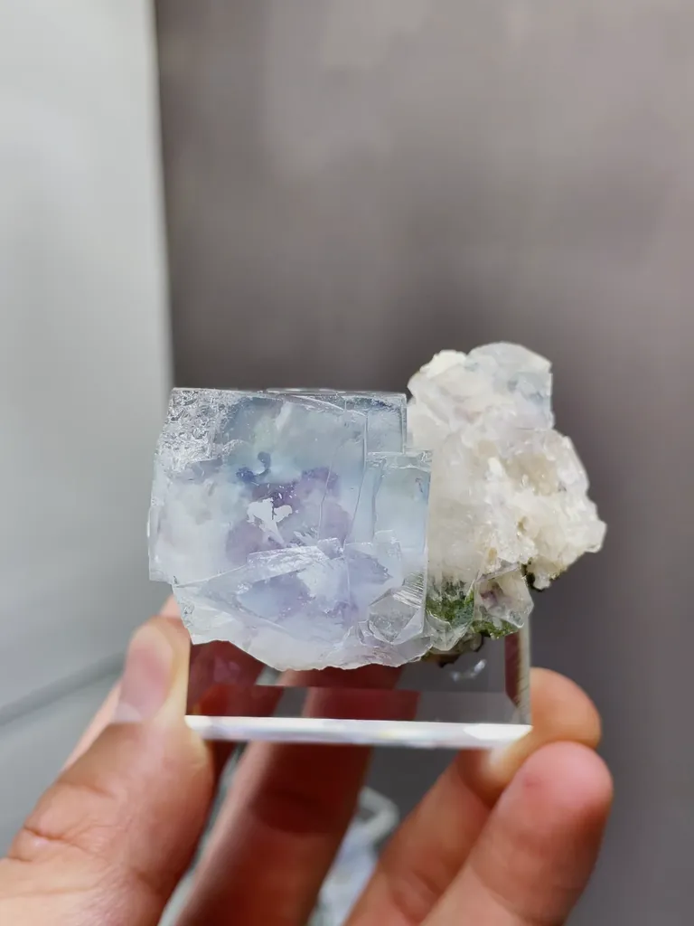 Natural Blue Cubic Fluorite and Quartz coexist comes from Yagangxian,Hunan 50*30*25MM - image 5