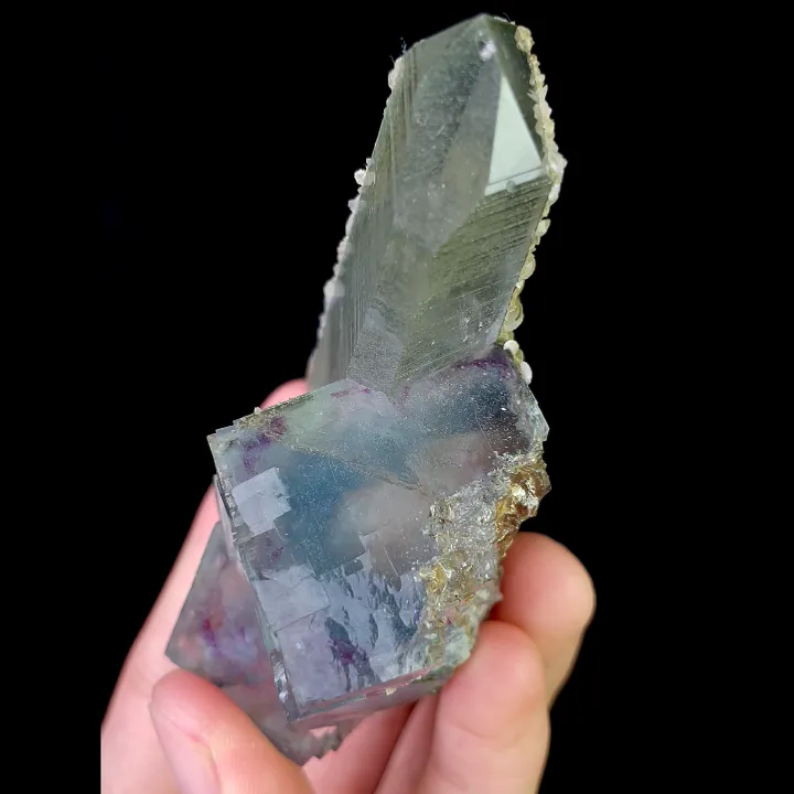 Natural Blue Cubic Fluorite and Quartz, Mineral Specimen: Yaogangxian,Hunan (50*80*35MM) image