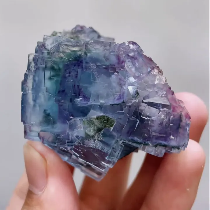 Natural Blue Cubic Fluorite and Quartz, Mineral Specimens: Yaogangxian,Hunan (40*45*40mm) - image 4