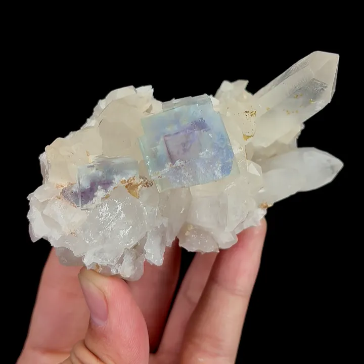 Natural Blue Cubic Fluorite and Quartz, Mineral Specimen:Yaogangxian,Hunan (100*55*55MM) - image 3