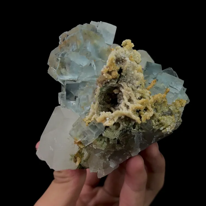 Natural Blue Cubic Fluorite and Quartz, Mineral Specimen:Yaogangxian,Hunan (100*75*100MM) - image 3
