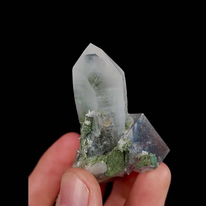 Natural Blue Cubic Fluorite and Quartz, Mineral Specimen:Yaogangxian,Hunan (35*60*30MM) - image 4