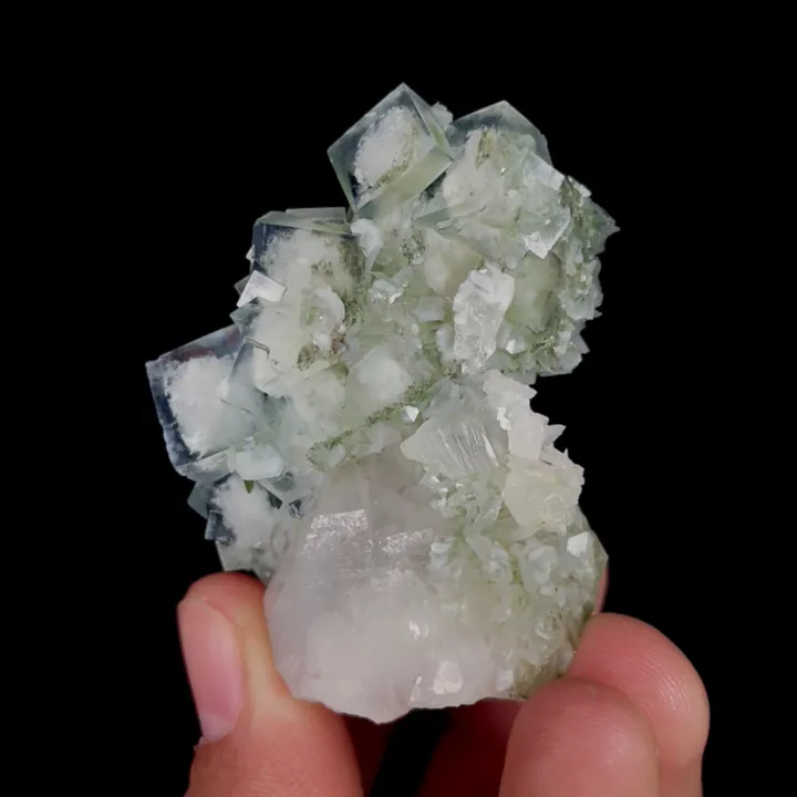 Natural Blue Cubic Fluorite and Quartz, Mineral Specimen:Yaogangxian,Hunan (40*55*40MM) - image 3