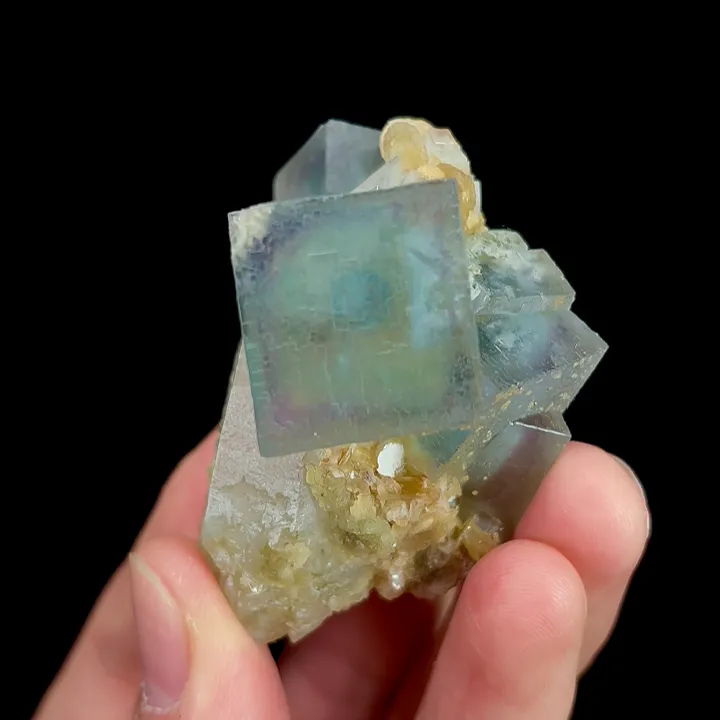 Natural Blue ‪Cubic‬ Fluorite and Quartz, Mineral Specimen:Yaogangxian,Hunan (45*35*55MM) - image 3